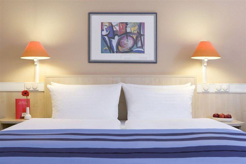 Intercityhotel Nuernberg Екстер'єр фото