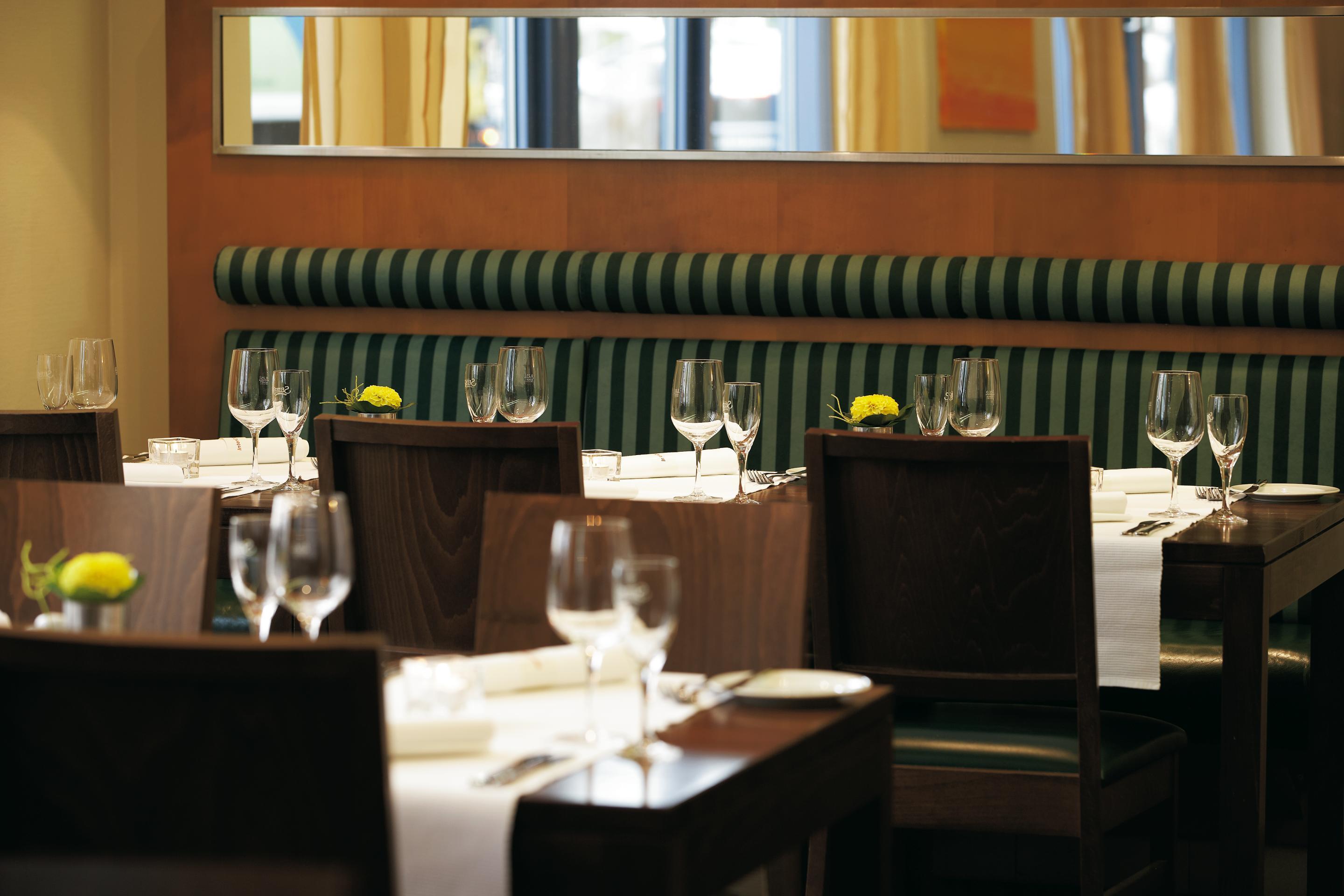 Intercityhotel Nuernberg Ресторан фото